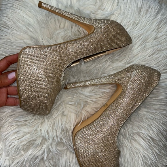 High Heel Gold Stiletto Platform Pumps 6.5 SZ & 8 SZ - Picture 7 of 13